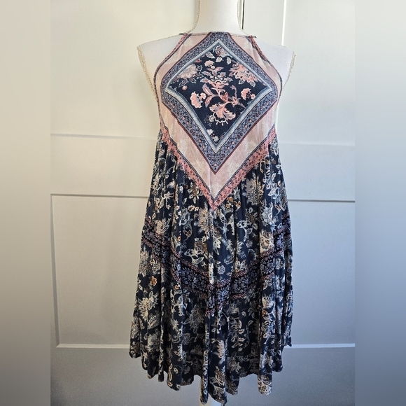 American Eagle Outfitters Dresses & Skirts - American Eagle Boho Floral Dress with Pink and Blue Accents